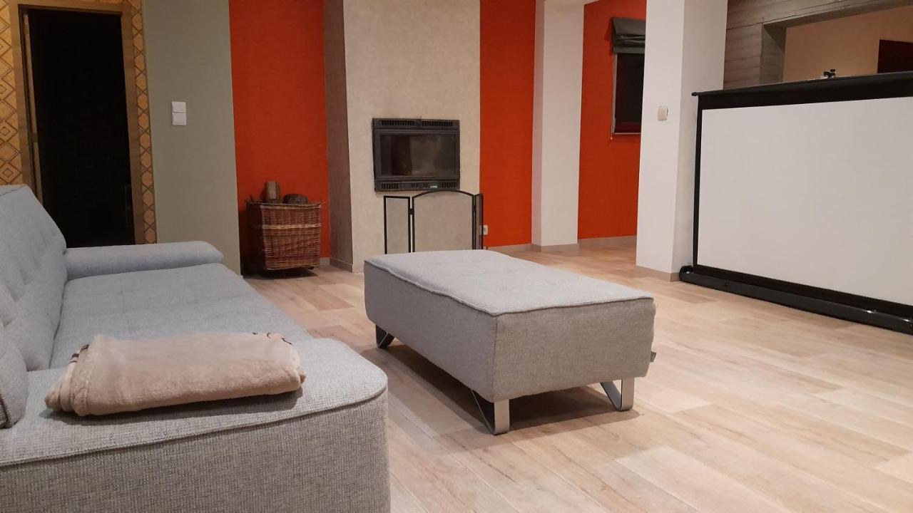 Yvoir, La Porte Des Ardennes 外观 照片